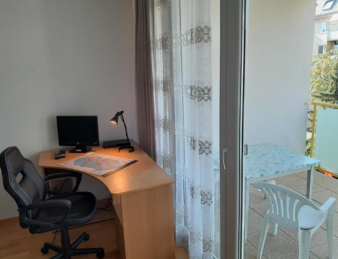 Appartement Serviced With Sunny Balcony